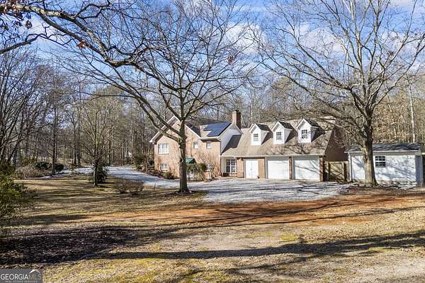 3.1 Acres of Residential Land with Home for Sale in Canon, Georgia