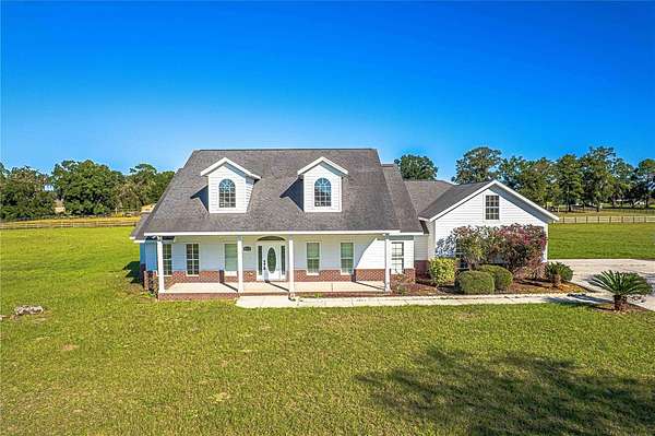 5 Acres of Residential Land with Home for Sale in Lake City, Florida