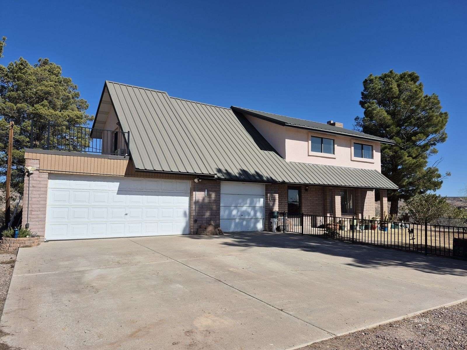 4.9 Acres of Land with Home for Sale in Duncan, Arizona