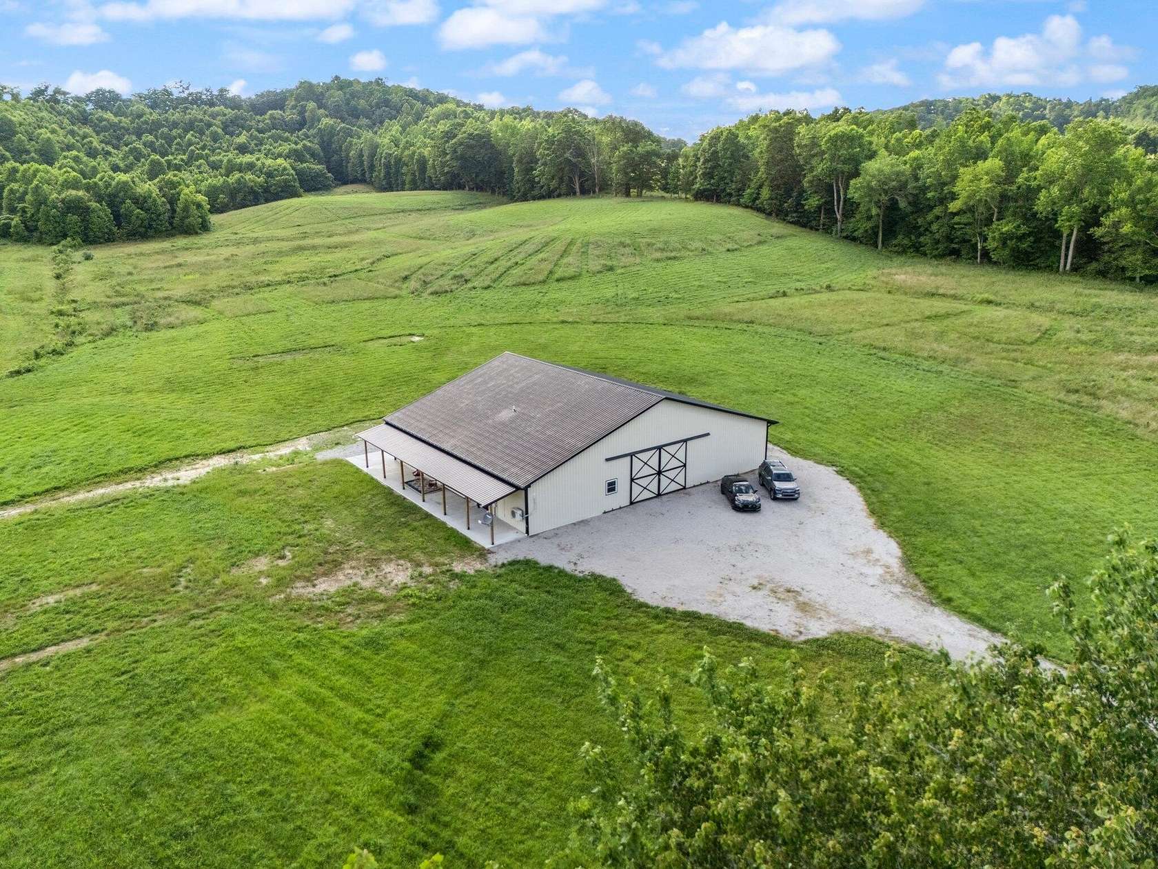 20 Acres of Recreational Land with Home for Sale in London, Kentucky