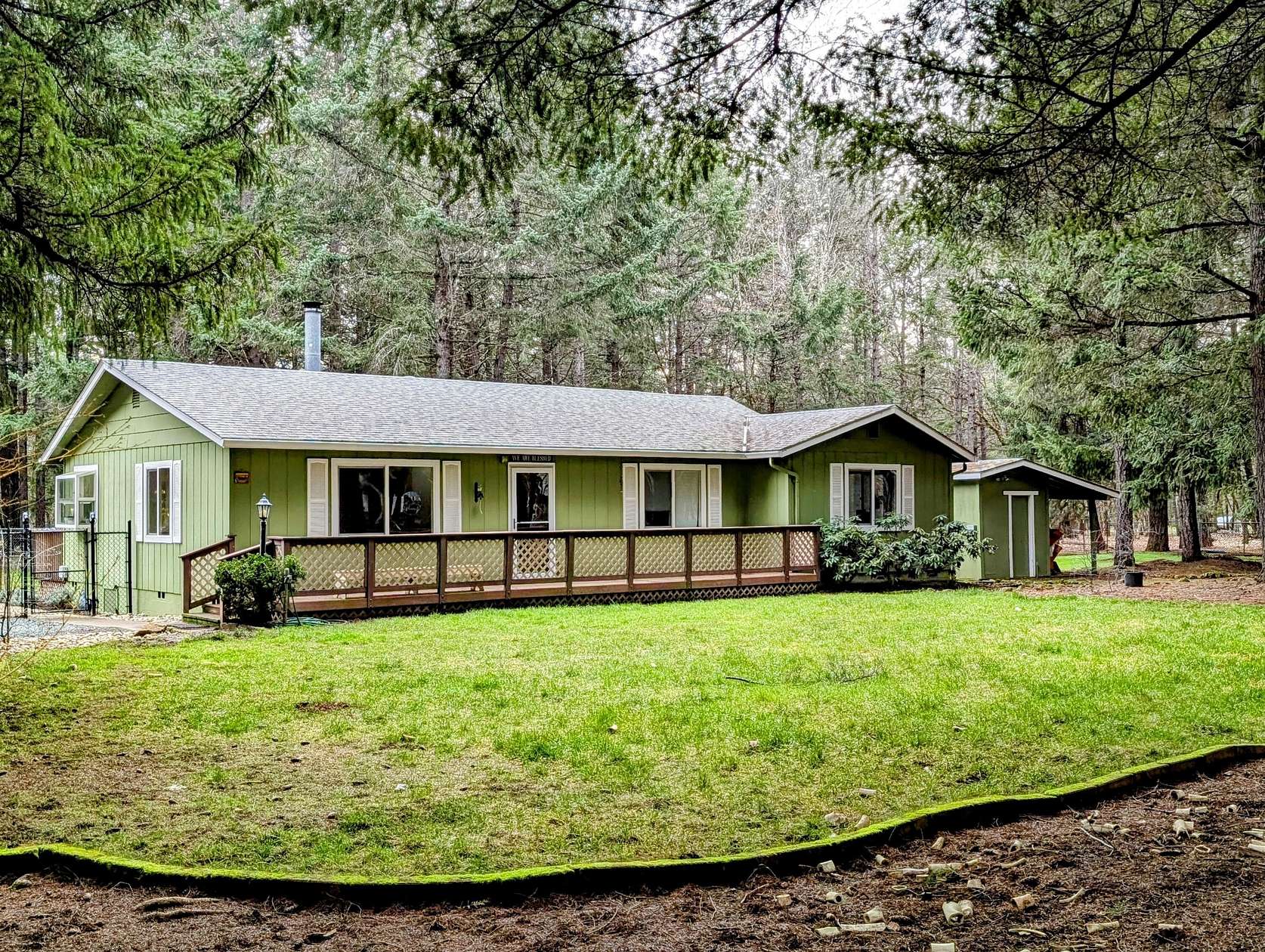 2.78 Acres of Land with Home for Sale in Grants Pass, Oregon