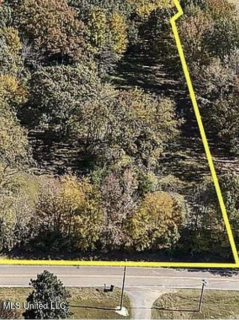 1.65 Acres of Residential Land for Sale in Hernando, Mississippi