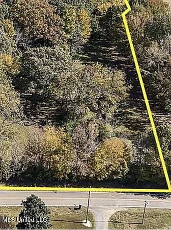1.65 Acres of Residential Land for Sale in Hernando, Mississippi