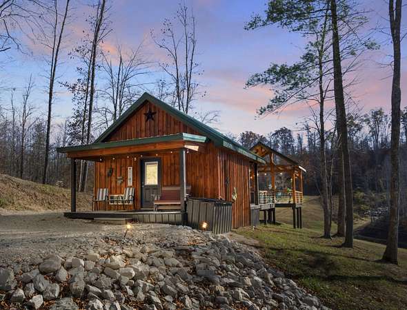 2 Acres of Residential Land with Home for Sale in Campton, Kentucky