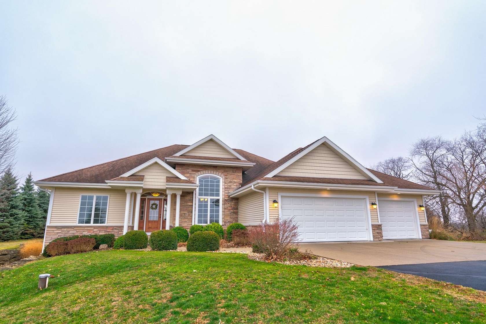 4.65 Acres of Residential Land with Home for Sale in Edgerton, Wisconsin