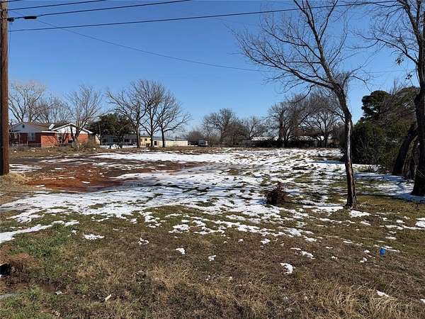 0.6 Acres of Commercial Land for Sale in Azle, Texas