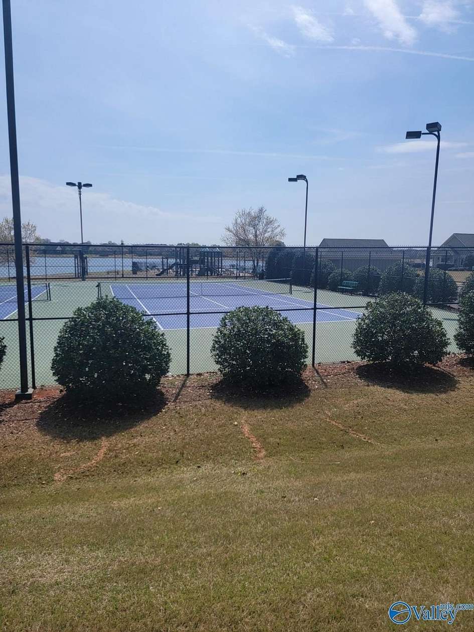 0.77 Acres of Residential Land for Sale in Huntsville, Alabama