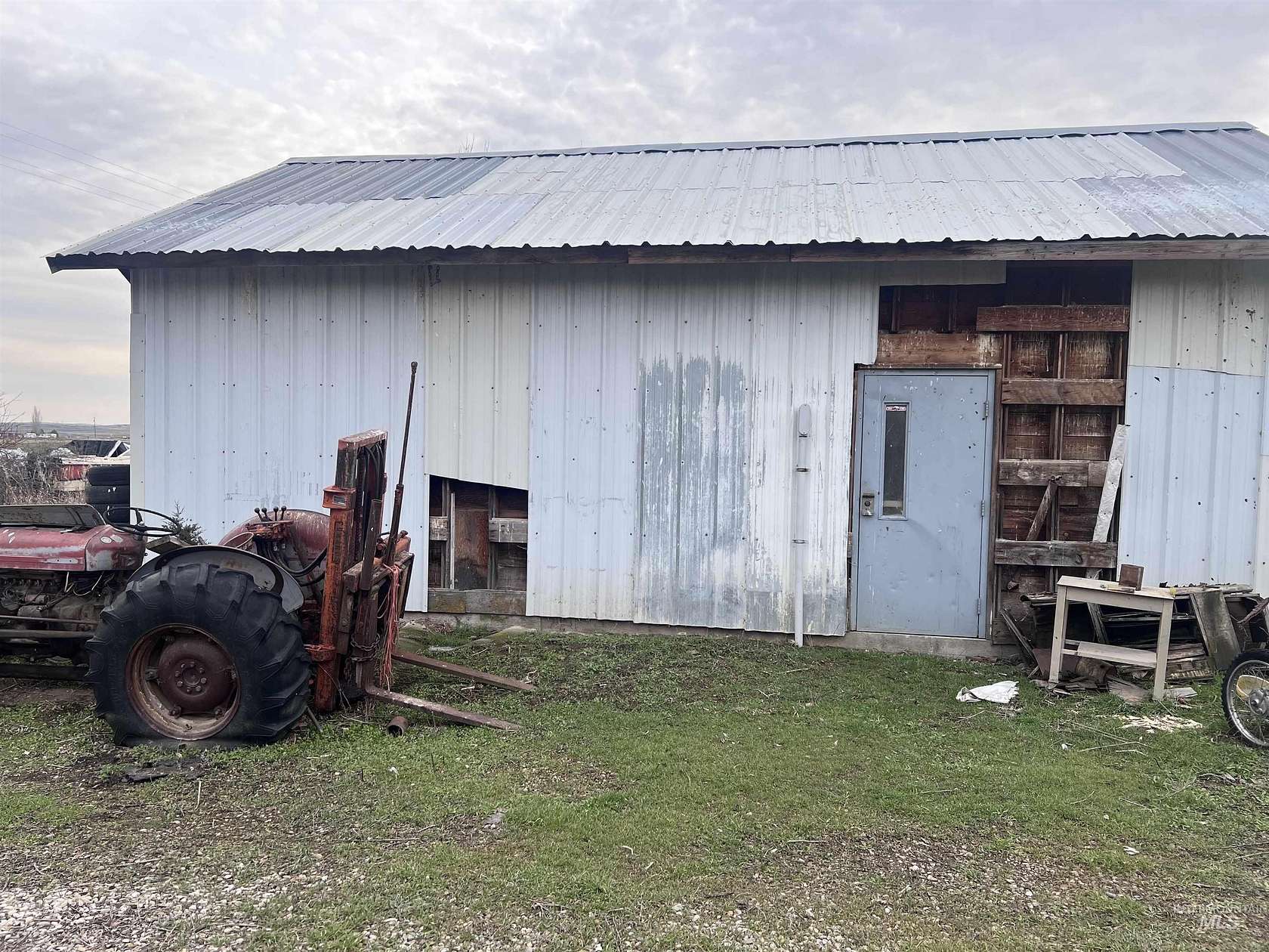 6.63 Acres of Residential Land with Home for Sale in New Plymouth, Idaho