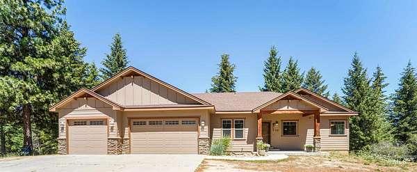 4.62 Acres of Residential Land with Home for Sale in Boise, Idaho