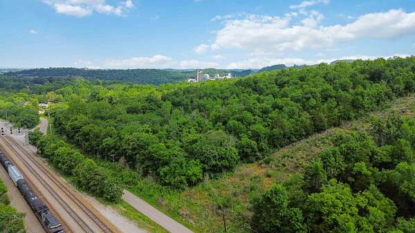 6.57 Acres of Residential Land for Sale in Burnside, Kentucky