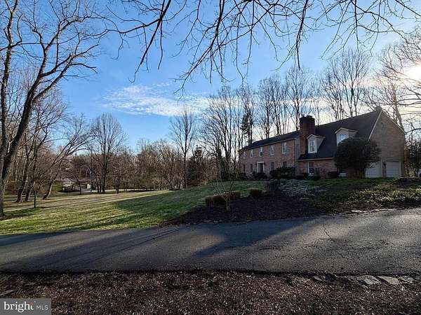 2 Acres of Land with Home for Lease in Great Falls, Virginia
