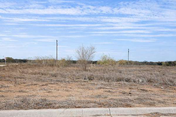1 Acre of Commercial Land for Sale in Cotulla, Texas