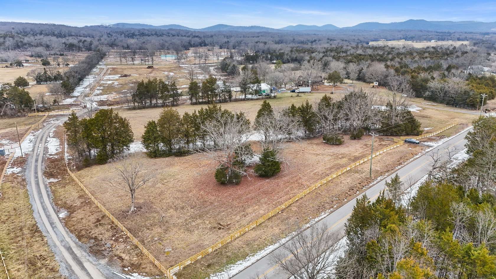 5.15 Acres of Residential Land for Sale in Milton, Tennessee