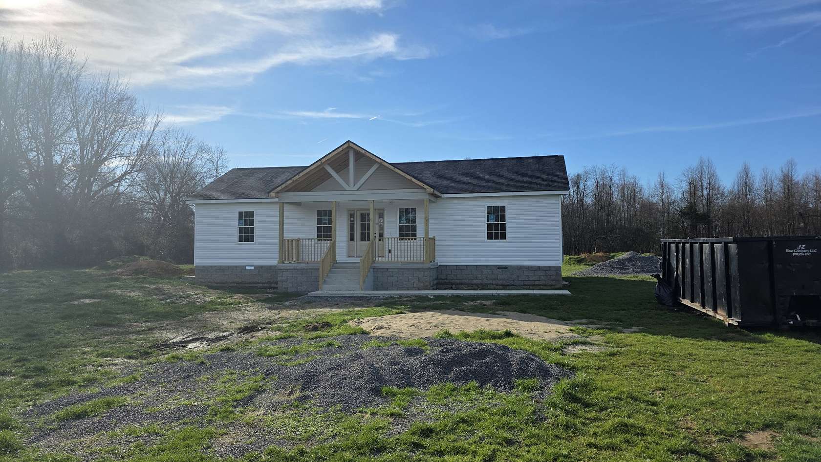 2 Acres of Residential Land with Home for Sale in Bradyville, Tennessee