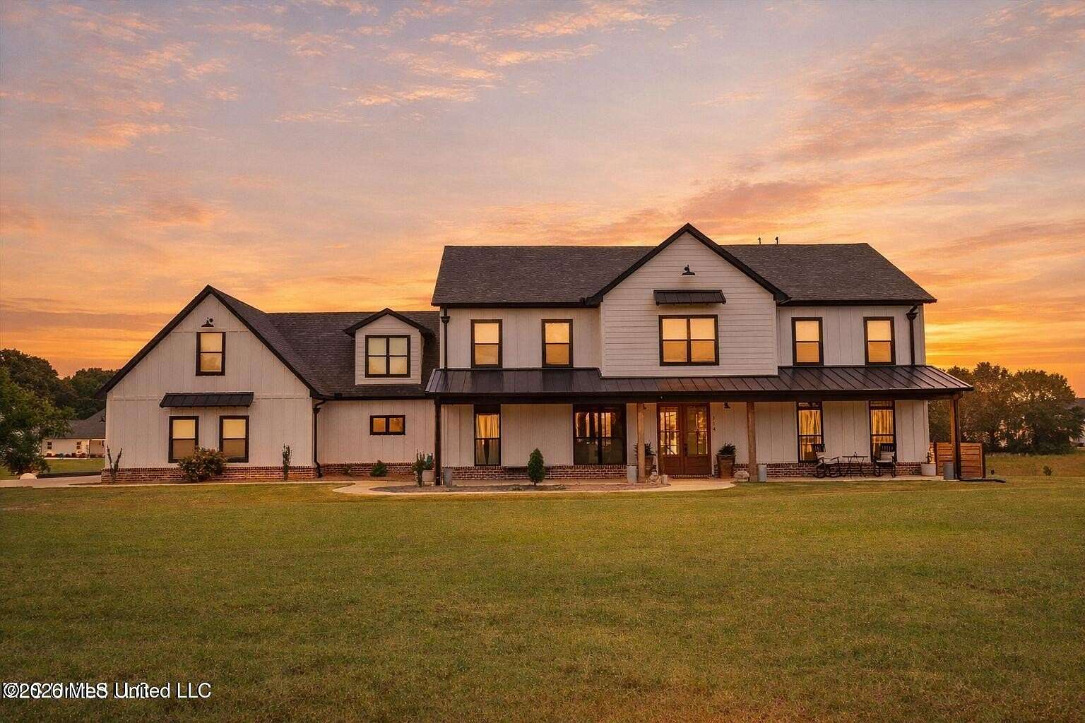 4.6 Acres of Land with Home for Sale in Senatobia, Mississippi