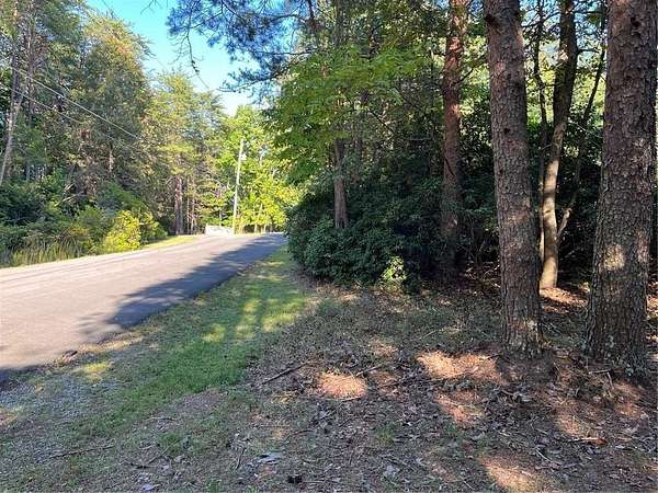 1 Acre of Residential Land for Sale in Waleska, Georgia