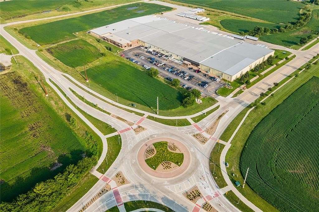 2.17 Acres of Commercial Land for Sale in Hiawatha, Iowa