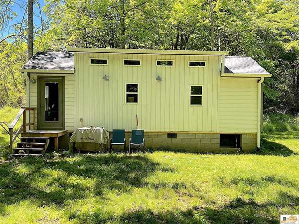 15 Acres of Recreational Land with Home for Sale in Columbia, Kentucky
