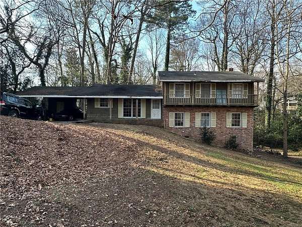 1.57 Acres of Residential Land with Home for Sale in Atlanta, Georgia