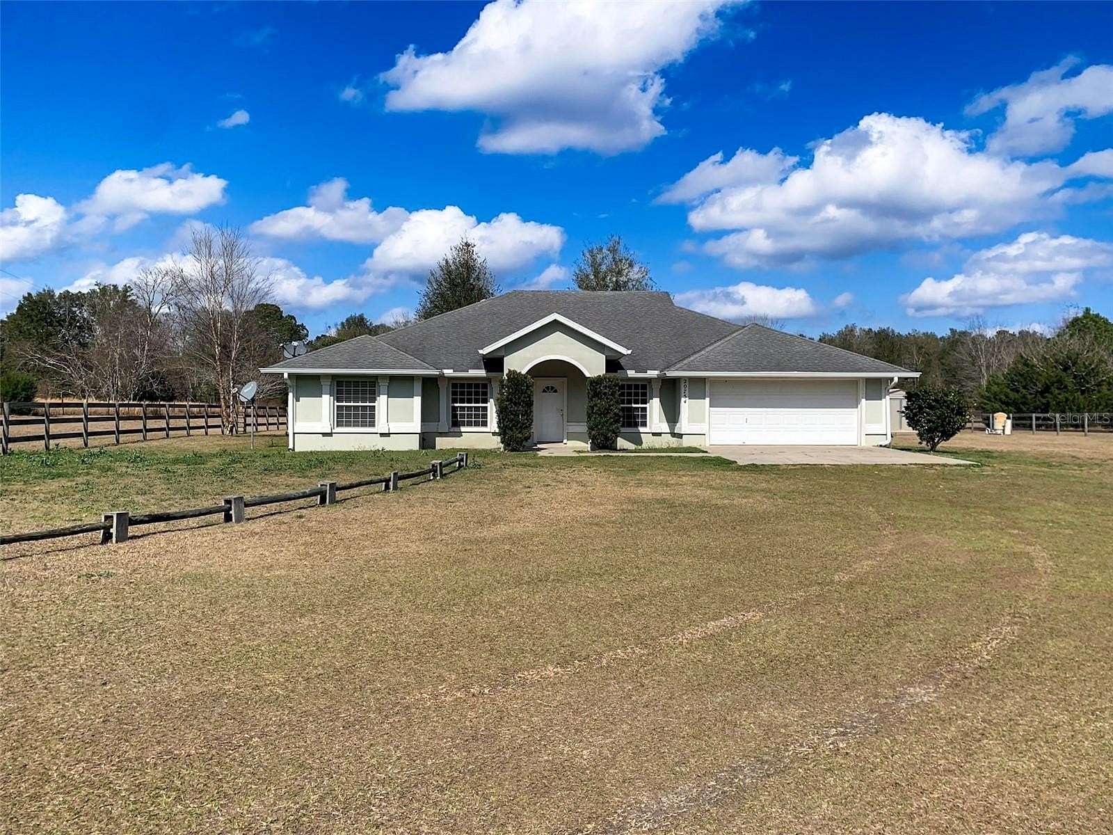 5 Acres of Residential Land with Home for Lease in Newberry, Florida