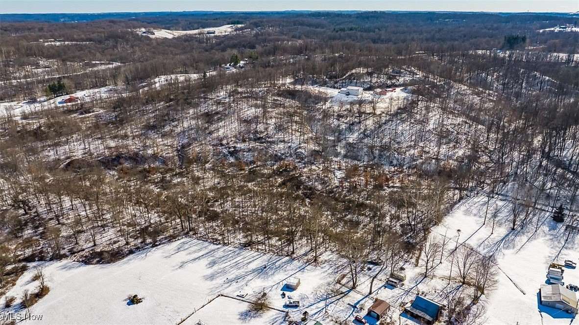 14.9 Acres of Recreational Land for Auction in New Lexington, Ohio