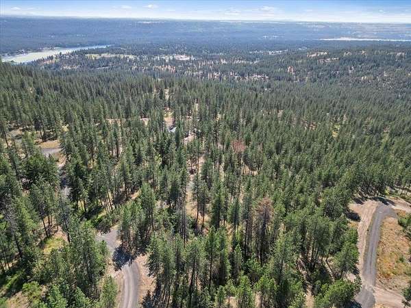 5 Acres of Residential Land for Sale in Deer Park, Washington