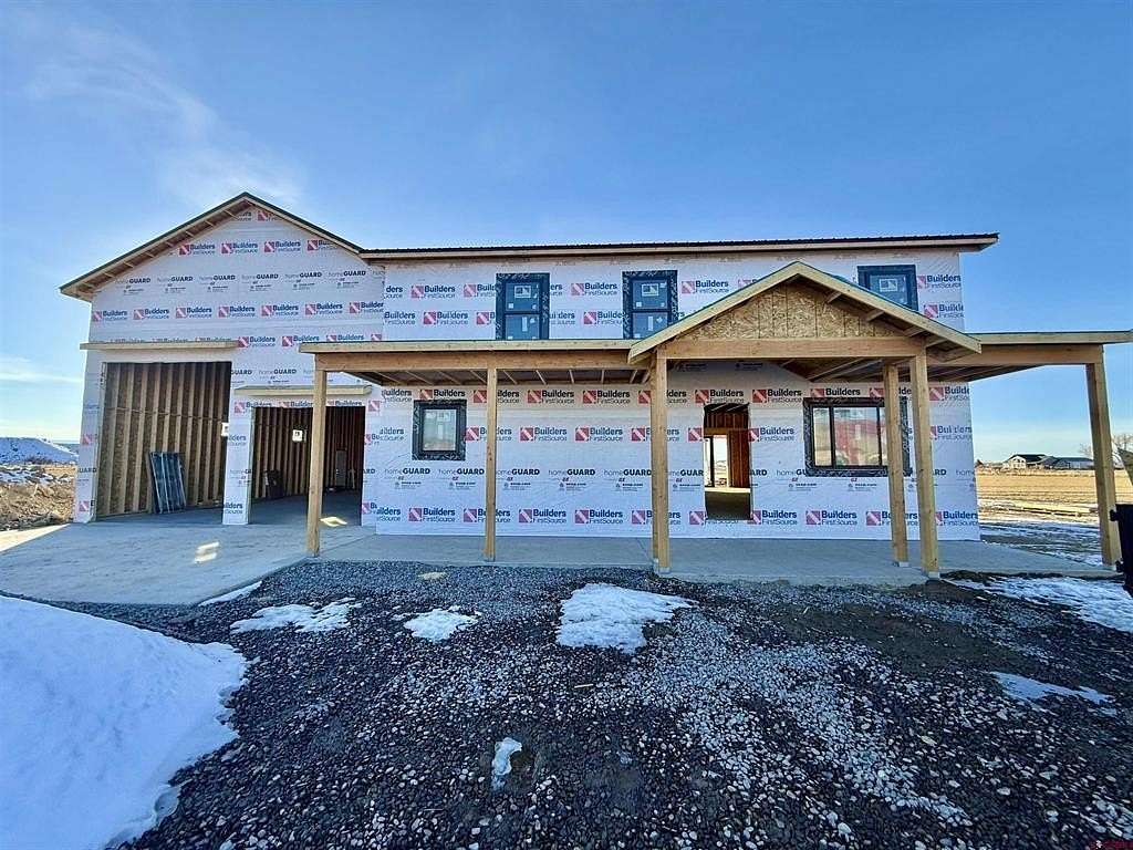 3 Acres of Residential Land with Home for Sale in Montrose, Colorado