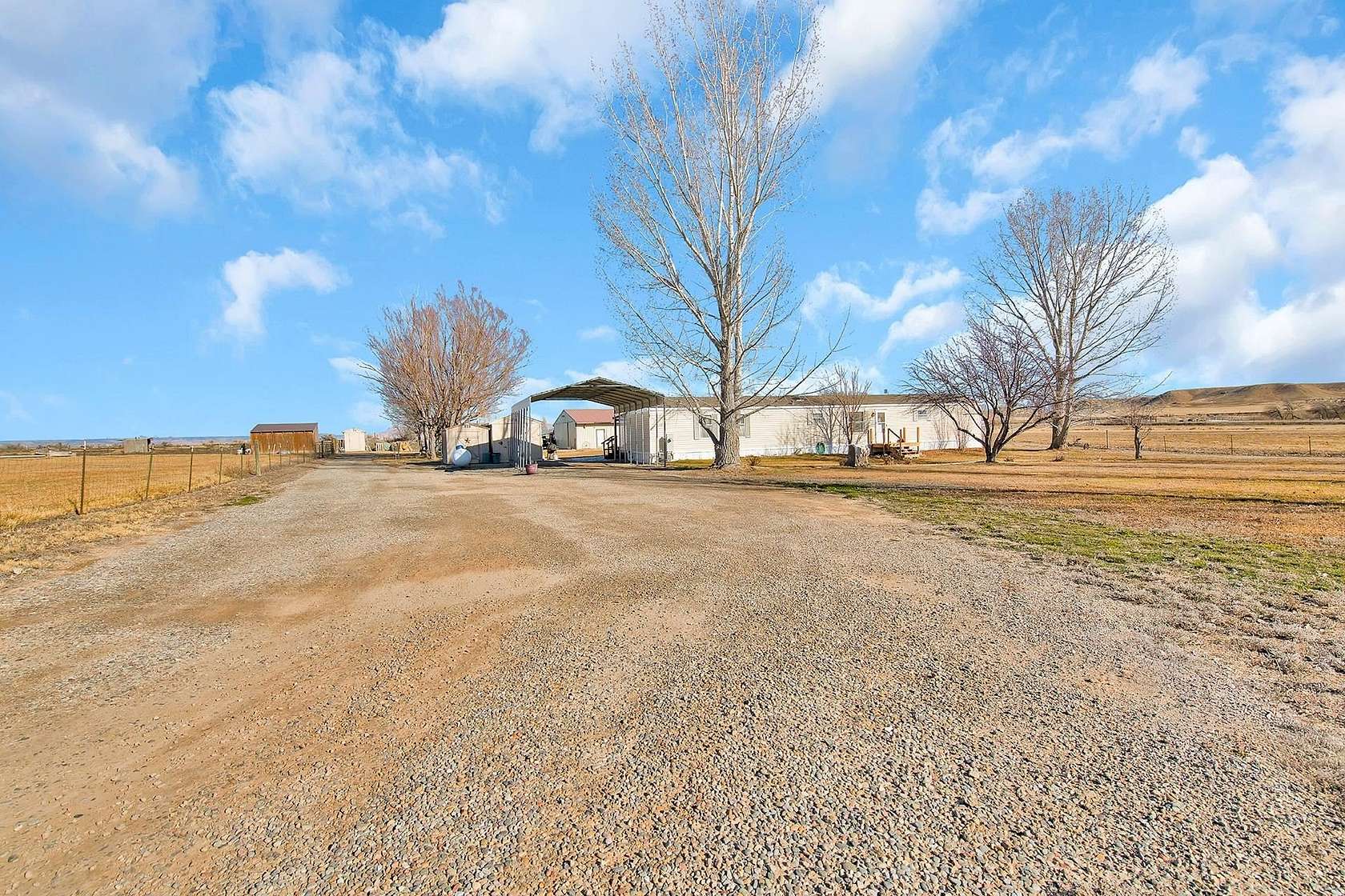 10 Acres of Land with Home for Sale in Loma, Colorado