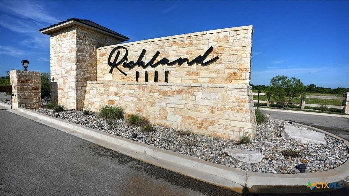 1 Acre of Residential Land for Sale in Corsicana, Texas