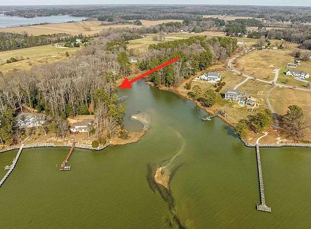 1.76 Acres of Residential Land for Sale in Weems, Virginia