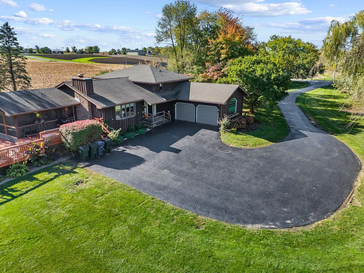 6 Acres of Land with Home for Sale in Manhattan, Illinois