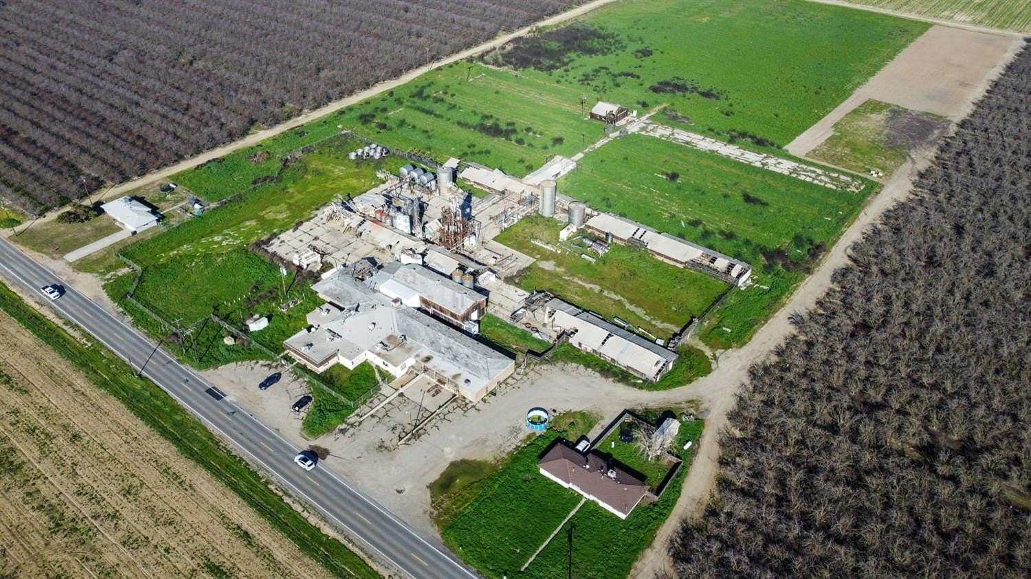 18.7 Acres of Improved Commercial Land for Sale in Madera, California