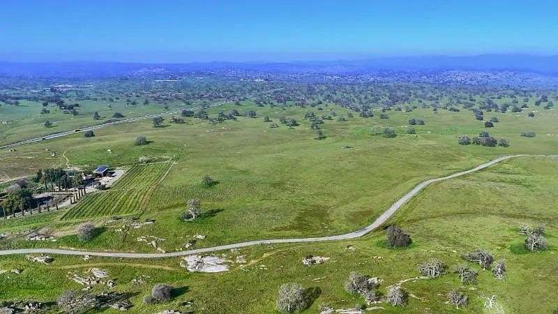 104 Acres of Agricultural Land for Sale in Madera, California