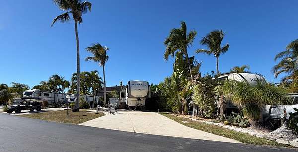 Land for Sale in Chokoloskee, Florida