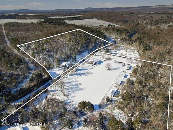 21.2 Acres of Improved Mixed-Use Land for Sale in Effort, Pennsylvania