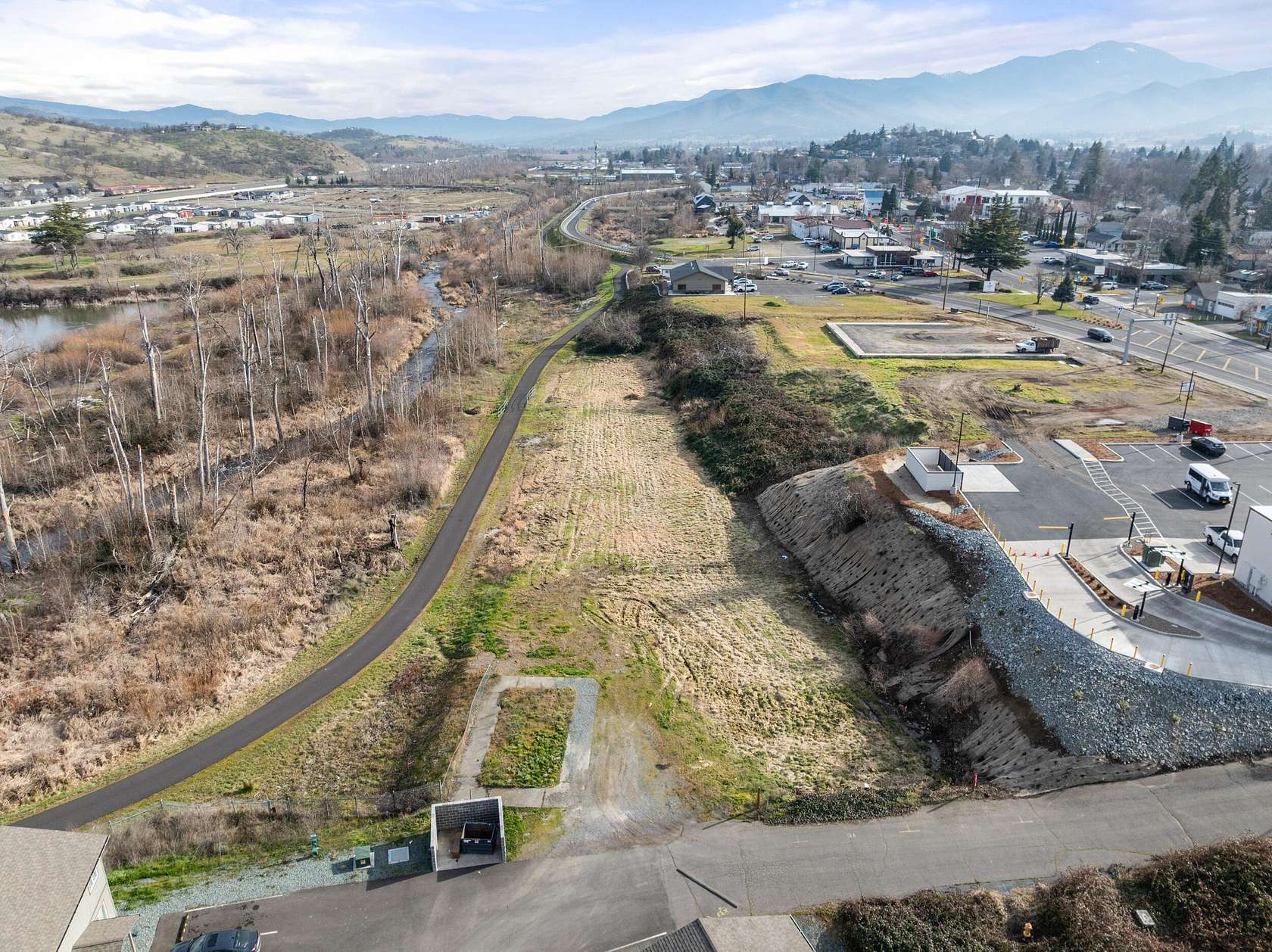 0.85 Acres of Commercial Land for Sale in Medford, Oregon