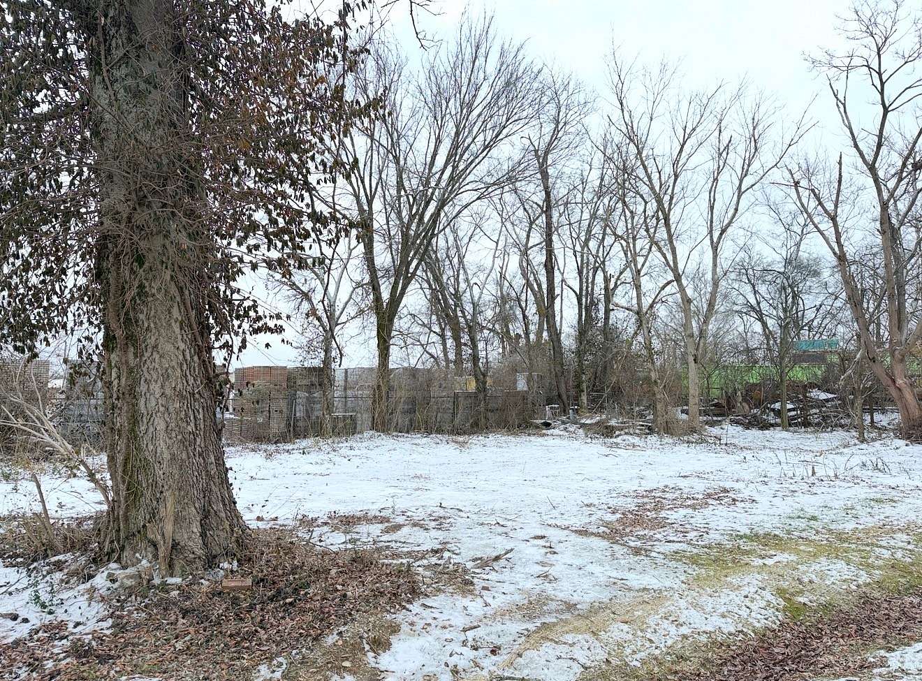 0.12 Acres of Mixed-Use Land for Sale in Gallatin, Tennessee