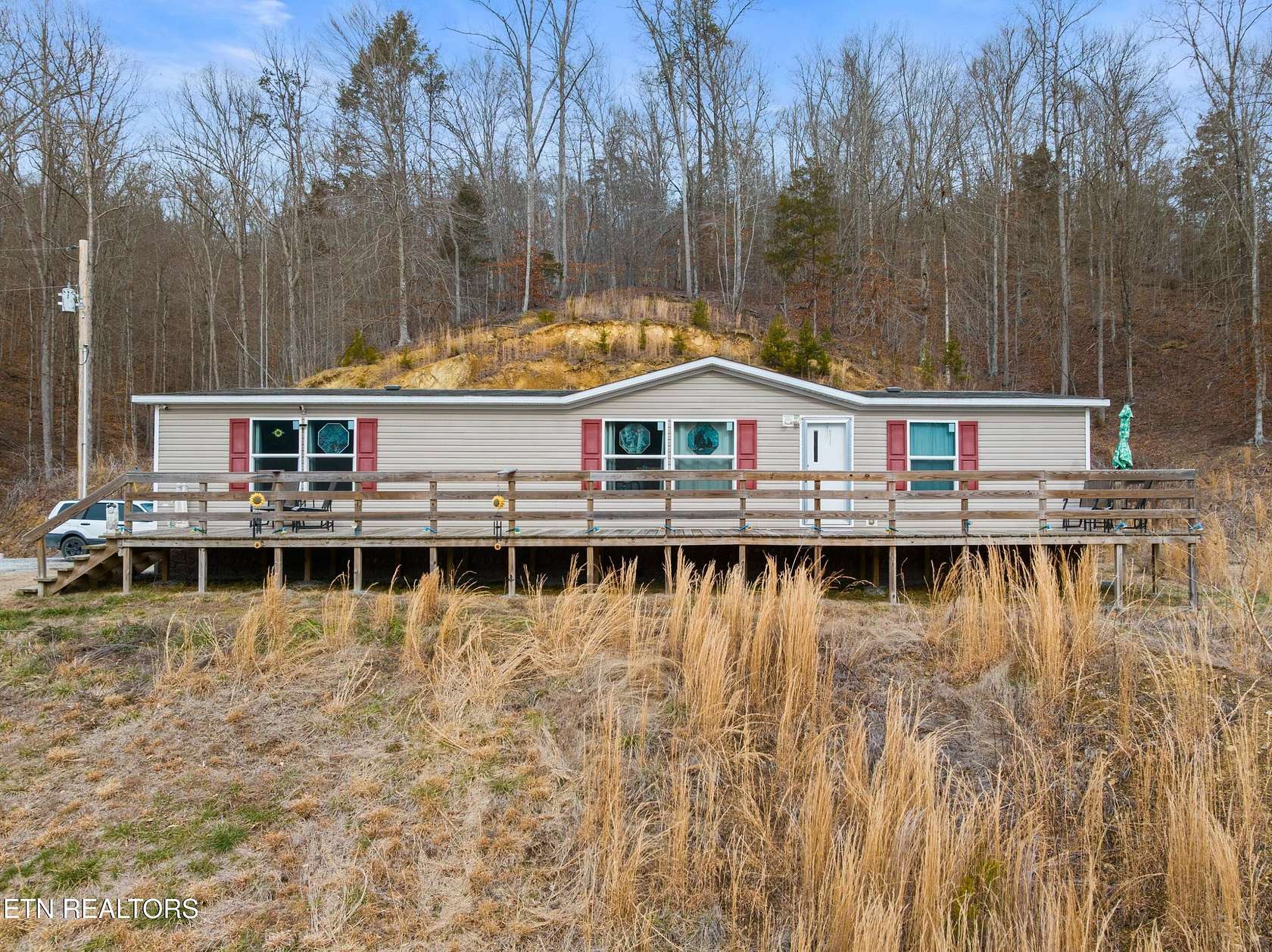 10 Acres of Recreational Land with Home for Sale in Tazewell, Tennessee