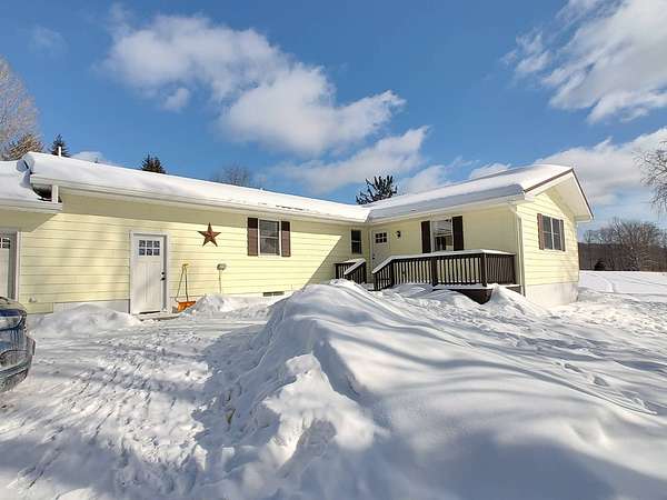 2.38 Acres of Residential Land with Home for Sale in Jefferson, New York