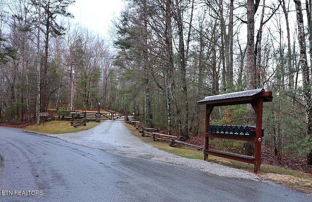 4 Acres of Residential Land for Sale in Oneida, Tennessee