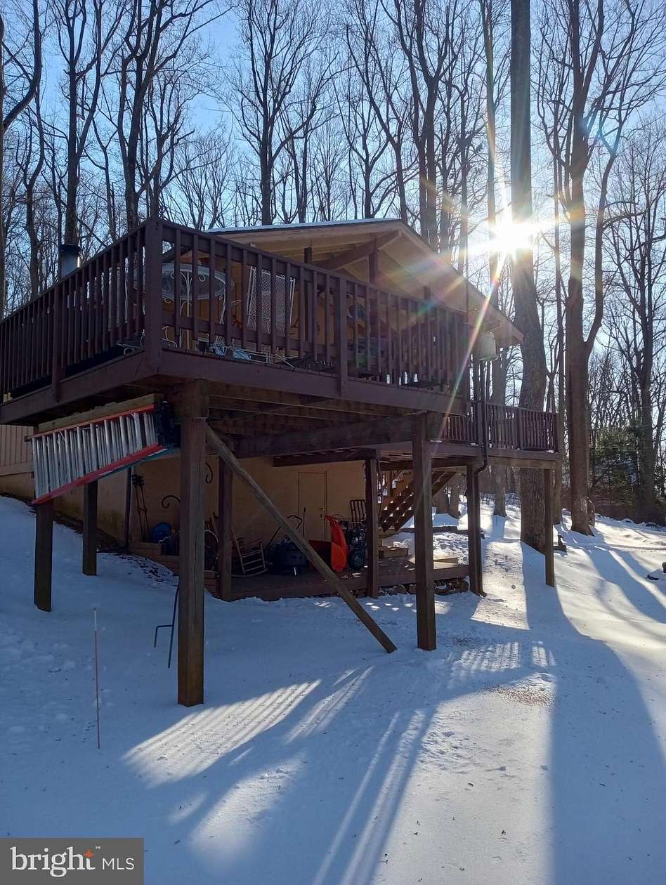 3 Acres of Residential Land with Home for Sale in Linden, Virginia