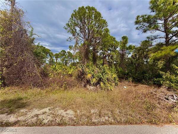 0.25 Acres of Residential Land for Sale in Lehigh Acres, Florida