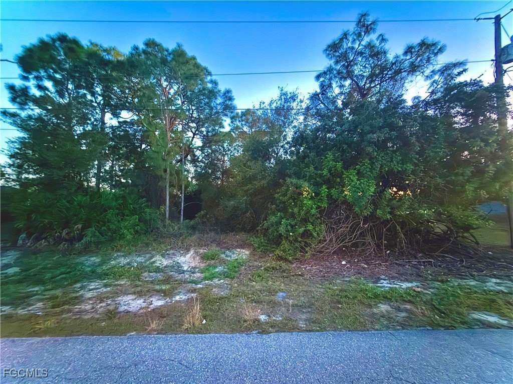 0.25 Acres of Residential Land for Sale in Lehigh Acres, Florida