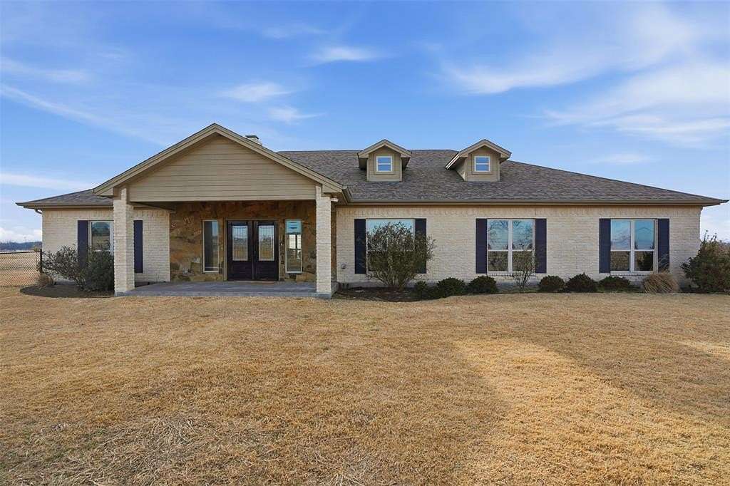 11 Acres of Land with Home for Sale in Rio Vista, Texas