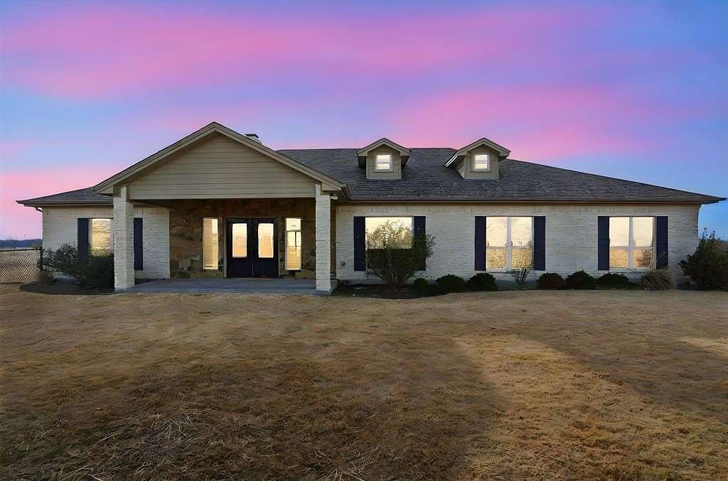 11 Acres of Land with Home for Sale in Rio Vista, Texas