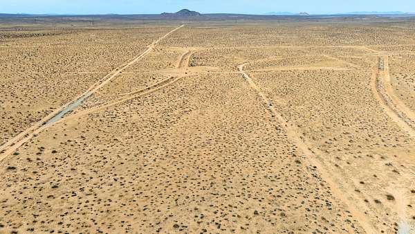 2 Acres of Residential Land for Sale in Helendale, California