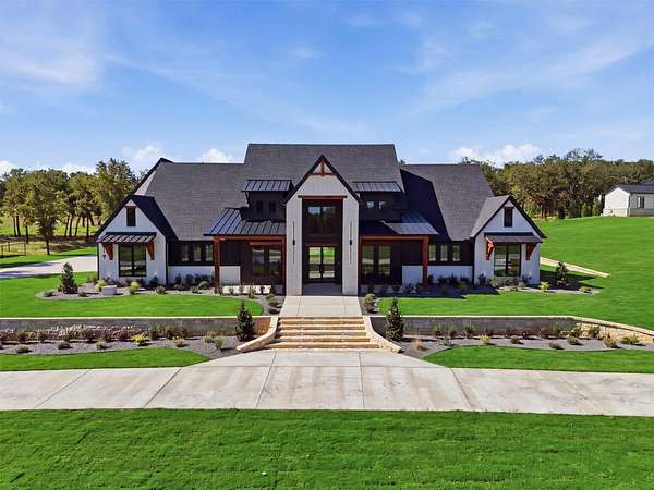 2 Acres of Land with Home for Sale in Weatherford, Texas