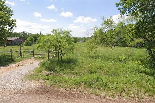 1.26 Acres of Land for Sale in Cleburne, Texas