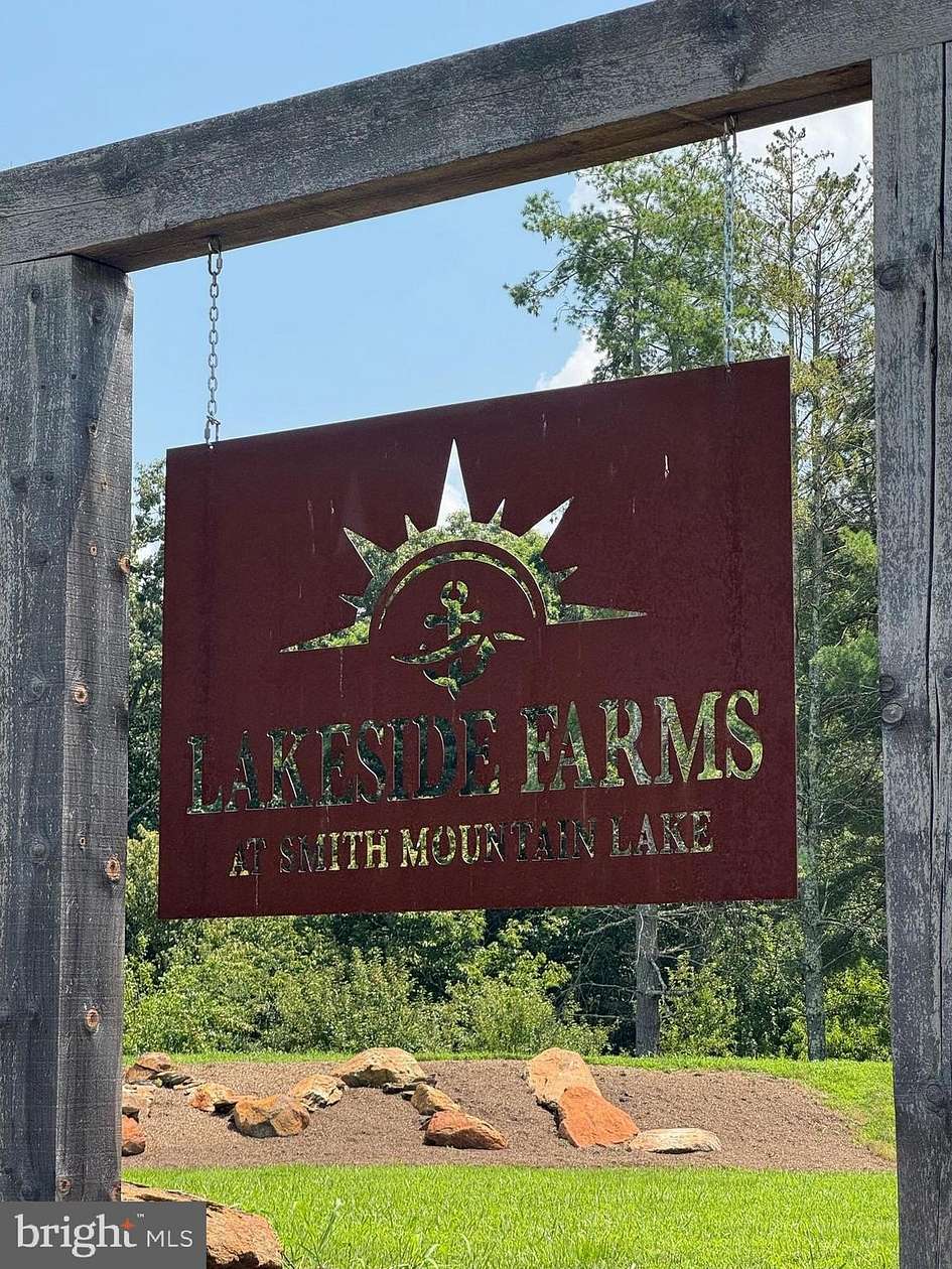 1.58 Acres of Residential Land for Sale in Wirtz, Virginia