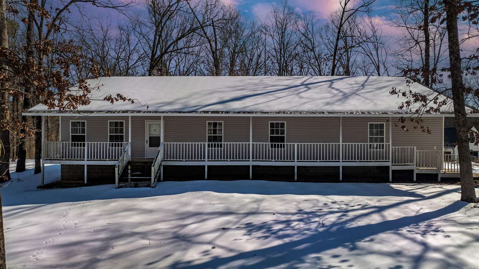 3.28 Acres of Residential Land with Home for Sale in Little Rock, Arkansas